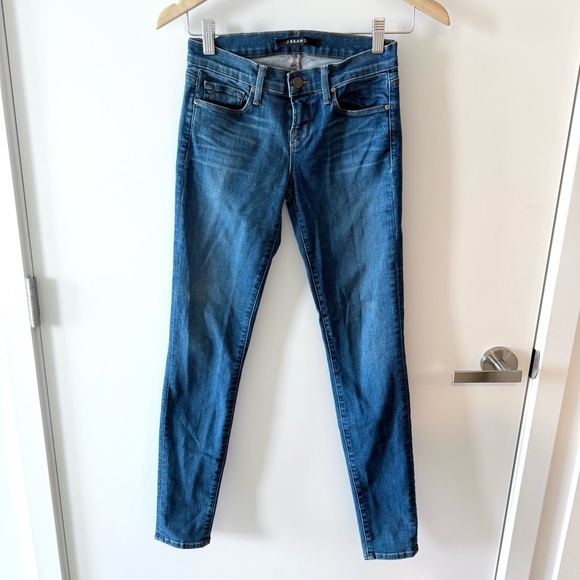 J Brand Women's Skinny Leg Jeans Pacifica Size 24 - Picture 1 of 7